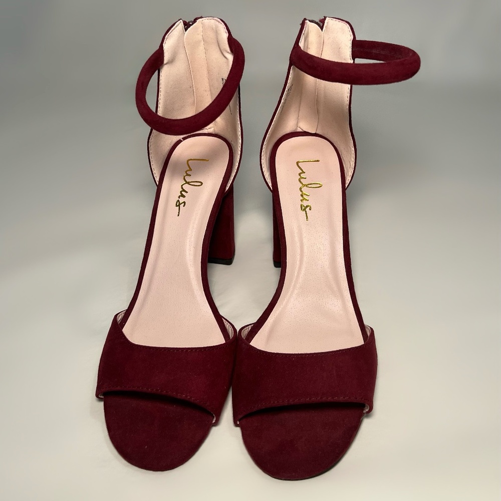 Chic Burgundy Heels